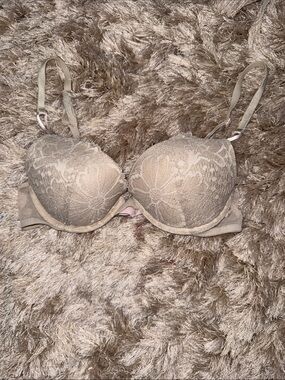 Victoria's Secret Beige Lace Push-Up Bra - Light Taupe